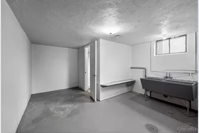 313 Pershing Avenue, Lockland, OH 45215 - Photo 27