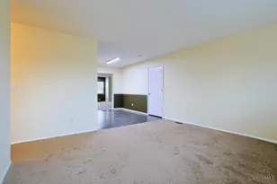 10086 Windswept Ln, Colerain Township, OH 45251 - Photo 5