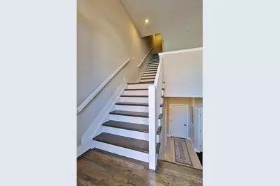 1514 Pleasant Street, Cincinnati, OH 45202 - Photo 3