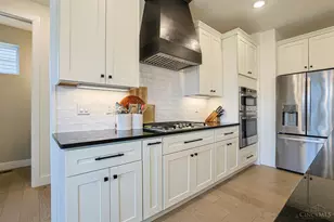 4737 Alpine Ave, Blue Ash, OH 45242 - Photo 15