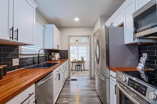 3906 Standish Ave, Cincinnati, OH 45213 - Photo 11