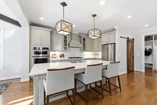 7321 Hosbrook Rd, Sycamore Township, OH 45243 - Photo 15