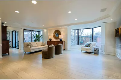 2121 Alpine Place #301, Cincinnati, OH 45206 - Photo 5