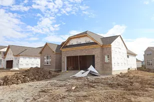 5976 Hawks Ln, Miami Township, OH 45150 - Photo 3