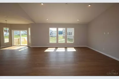 5976 Hawks Lane #60, Miami Township, OH 45150 - Photo 7