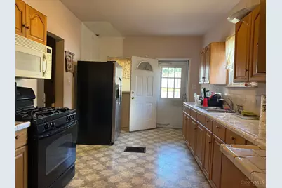 5709 Adelphi Street, Cincinnati, OH 45227 - Photo 9