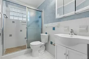 1662 Hilltree Dr, Anderson Township, OH 45255 - Photo 27