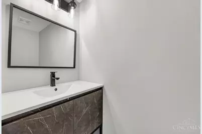 875 Venetian Terrace, Cincinnati, OH 45224 - Photo 29