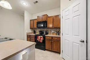 9382 Stoneybrooke, Springfield Township, OH 45231 - Photo 9