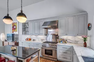 987 Hill St, Cincinnati, OH 45202 - Photo 11