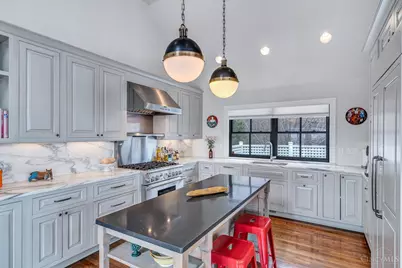 987 Hill Street, Cincinnati, OH 45202 - Photo 9