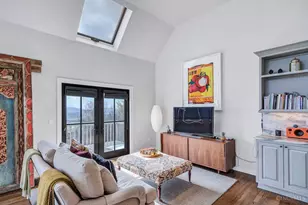 987 Hill St, Cincinnati, OH 45202 - Photo 7
