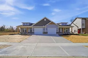 2062 Pine Forest Dr, Miamisburg, OH 45342 - Photo 1