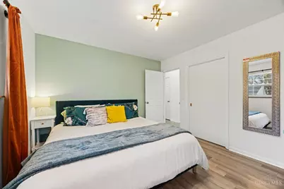 8628 Mockingbird Lane, Springfield Township, OH 45231 - Photo 11