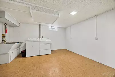 8628 Mockingbird Lane, Springfield Township, OH 45231 - Photo 21