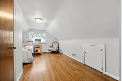 8628 Mockingbird Lane, Springfield Township, OH 45231 - Photo 15