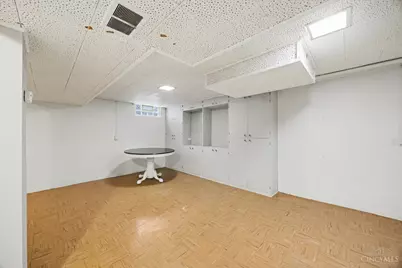 8628 Mockingbird Lane, Springfield Township, OH 45231 - Photo 19