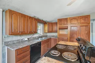 149 Boltin St, Dayton, OH 45403 - Photo 9