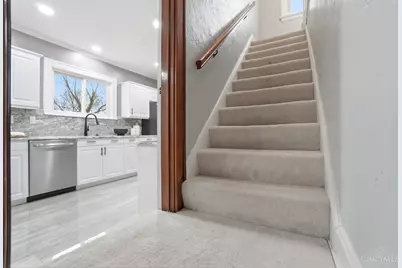 1352 Westminster Drive, Cincinnati, OH 45229 - Photo 19