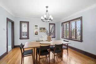 1352 Westminster Dr, Cincinnati, OH 45229 - Photo 9