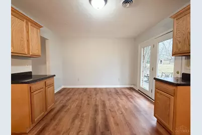 7634 Rosewood Drive, Blanchester, OH 45107 - Photo 9