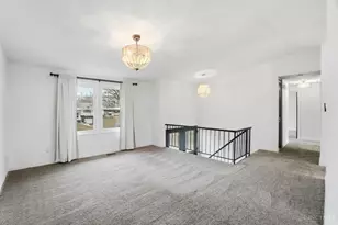 5770 Elmcris Dr, Miami Township, OH 45150 - Photo 5