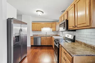 5770 Elmcris Dr, Miami Township, OH 45150 - Photo 9