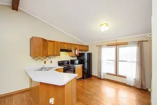 616 Lorelei Dr, Perry Township, OH 45118 - Photo 11