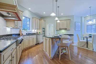 7365 Drake Road, Indian Hill, OH 45243 - Photo 17