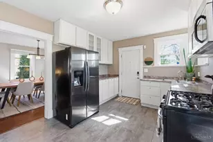 6867 Hurd Ave, Columbia Township, OH 45227 - Photo 13