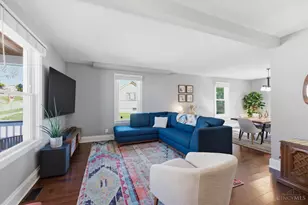 6867 Hurd Ave, Columbia Township, OH 45227 - Photo 5