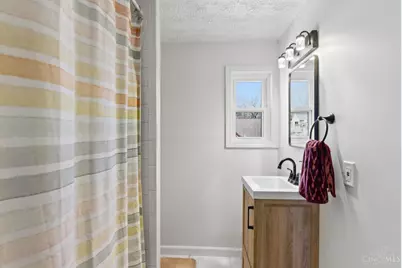 6867 Hurd Avenue, Columbia Township, OH 45227 - Photo 29