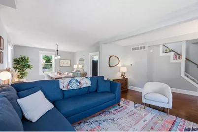 6867 Hurd Avenue, Columbia Township, OH 45227 - Photo 7