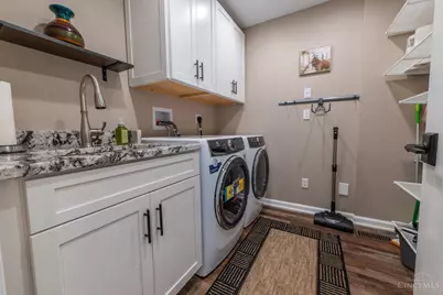 817 Locust Corner Road, Pierce Township, OH 45245 - Photo 17