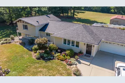 817 Locust Corner Road, Pierce Township, OH 45245 - Photo 3