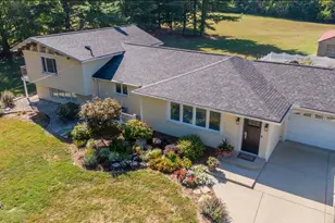 817 Locust Corner Rd, Pierce Township, OH 45245 - Photo 3