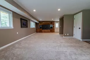 817 Locust Corner Rd, Pierce Township, OH 45245 - Photo 29