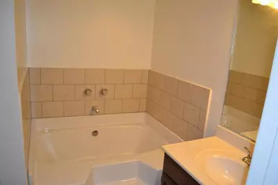 10555 Montgomery Road #72, Montgomery, OH 45242 - Photo 11