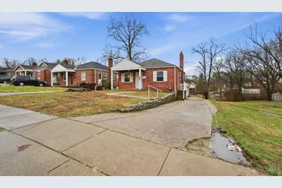 3935 Carrie Avenue, Cheviot, OH 45211 - Photo 3