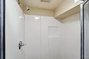 3935 Carrie Ave, Cheviot, OH 45211 - Photo 33