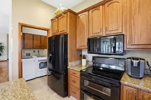 2366 Rosina Dr, Miamisburg, OH 45342 - Photo 15