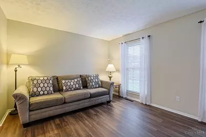 7988 Millwheel Way, West Chester, OH 45069 - Photo 9