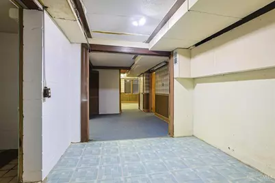 8877 Wuest Road, Colerain Township, OH 45251 - Photo 35