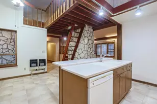 8877 Wuest Rd, Colerain Township, OH 45251 - Photo 15