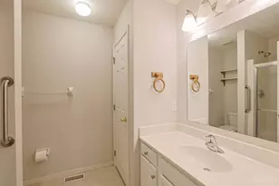 1341 Stableview Cir, Hamilton Township, OH 45039 - Photo 19