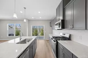 7225 Grandway Dr, West Chester, OH 45069 - Photo 9