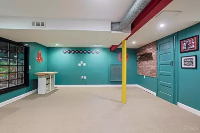 26 W Mills Avenue, Wyoming, OH 45215 - Photo 27