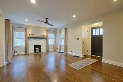 26 W Mills Avenue, Wyoming, OH 45215 - Photo 7