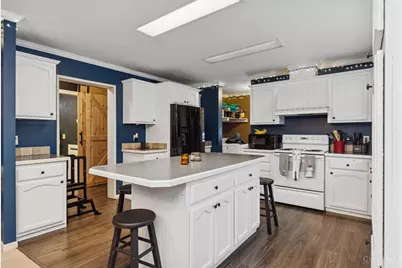 5635 Thomas Road, Lewis Township, OH 45121 - Photo 5