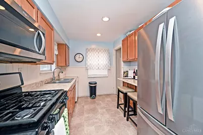 4442 Homelawn Avenue, Cincinnati, OH 45211 - Photo 11